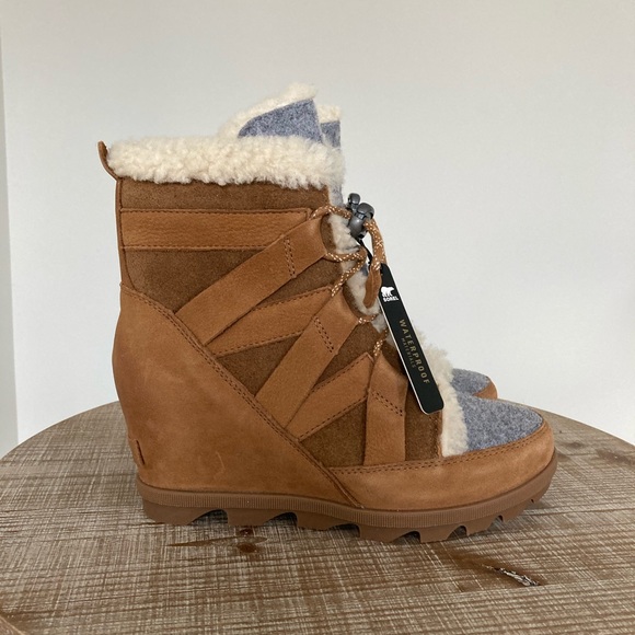 Sorel Joan of Arctic Wedge II Shearling Boot - Picture 5 of 10